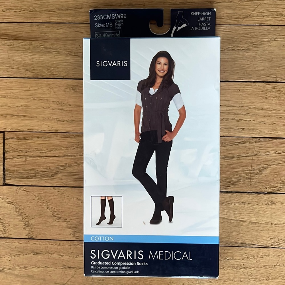 Sigvaris Women’s Black Knee-High Compression Knee High - Lightweight Cotton